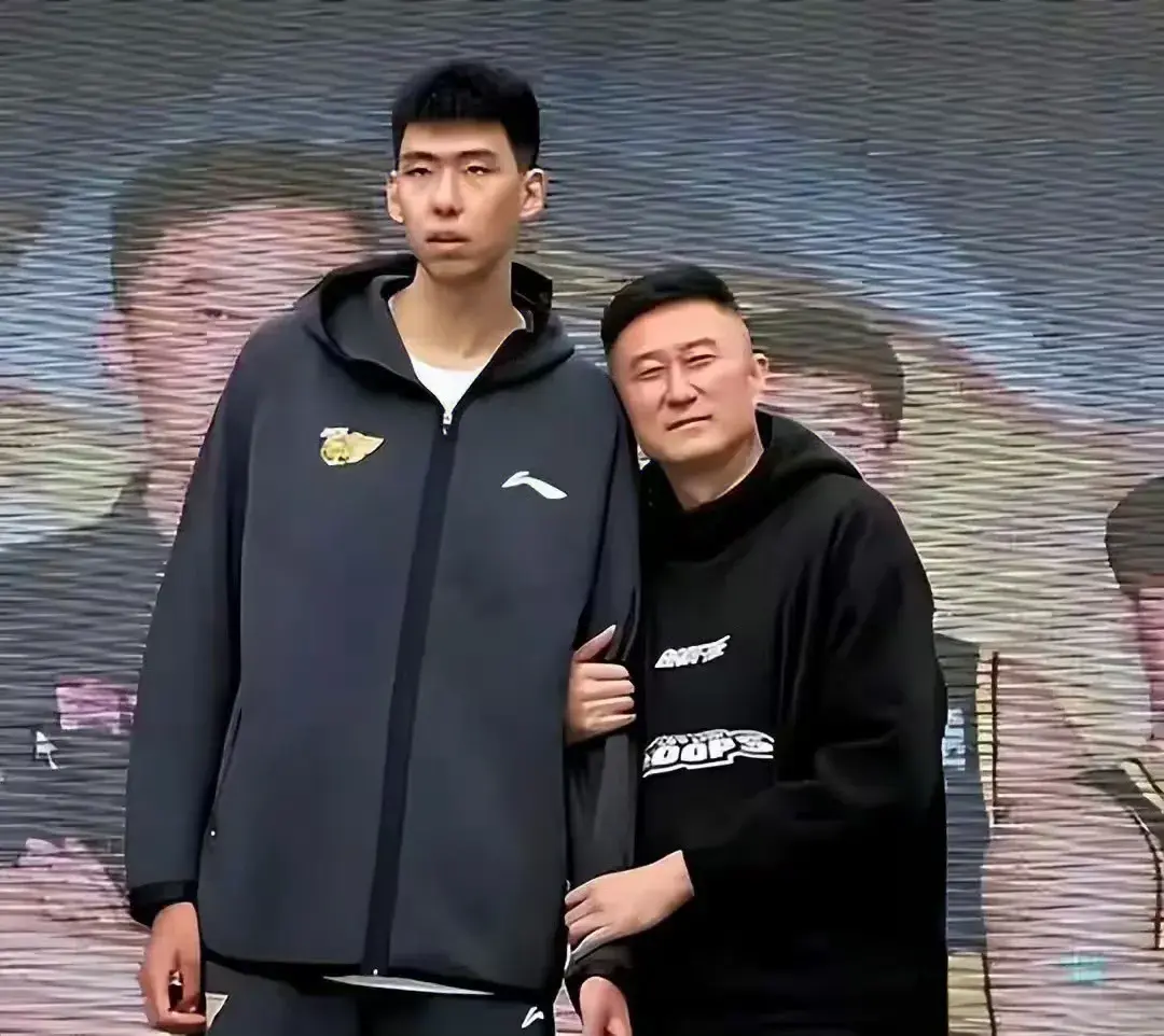 img, entit, 广东男篮中 img, entit, 广东男篮中