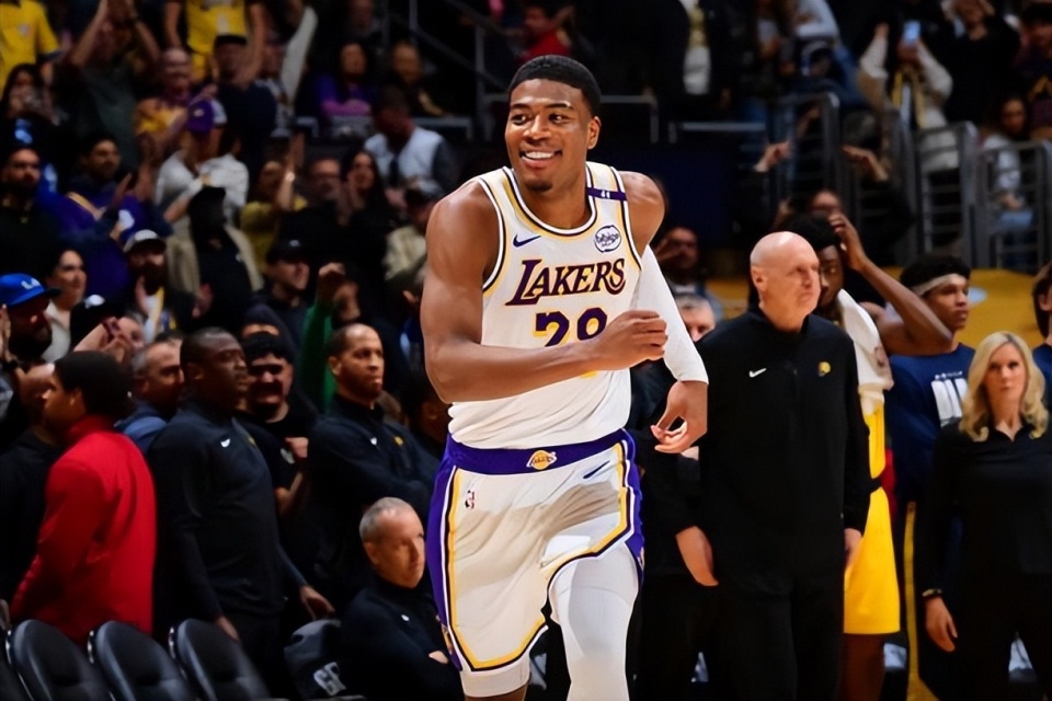 由球员, bt 由球员, bt