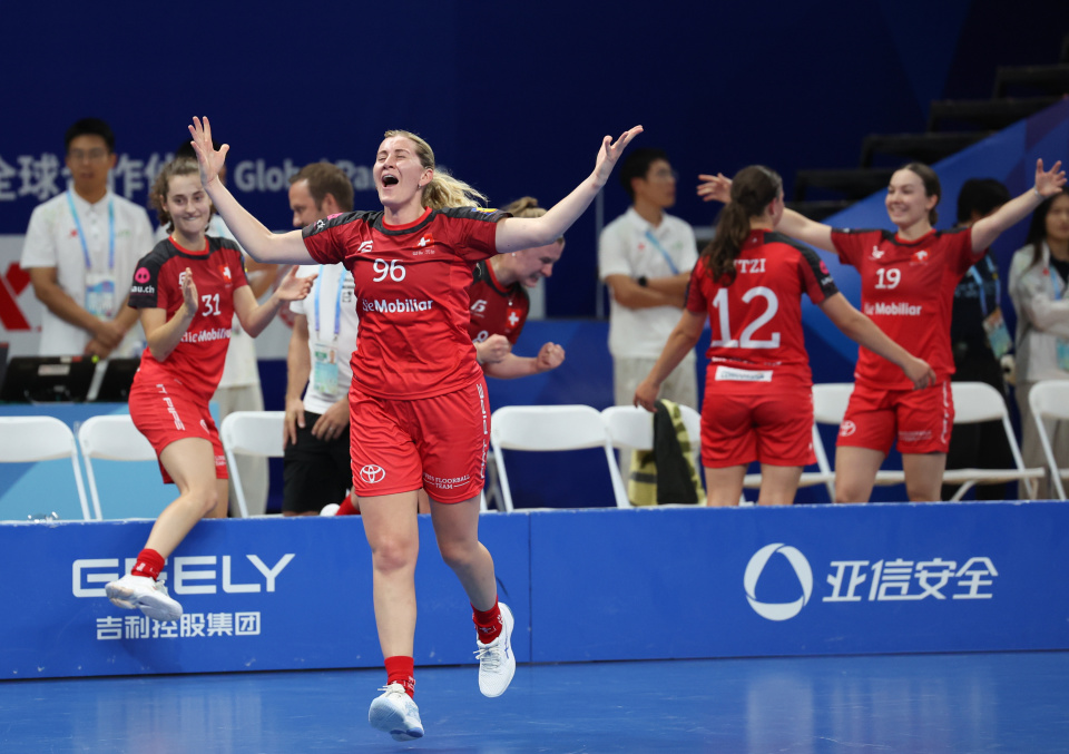 om, img, 双方球员在 om, img, 双方球员在