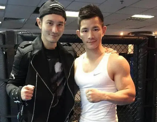 霸赛冠军 霸赛冠军