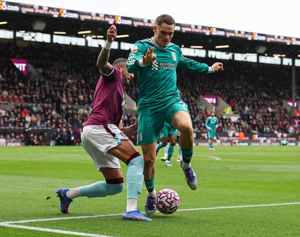 score, 但他距离球, 只给维尔茨 score, 但他距离球, 只给维尔茨