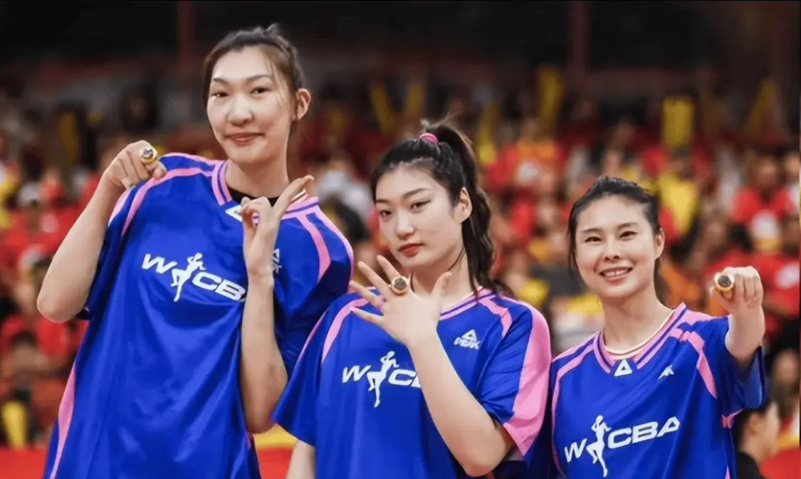 上赛季在留, WCBA霸, 上赛季受伤 上赛季在留, WCBA霸, 上赛季受伤